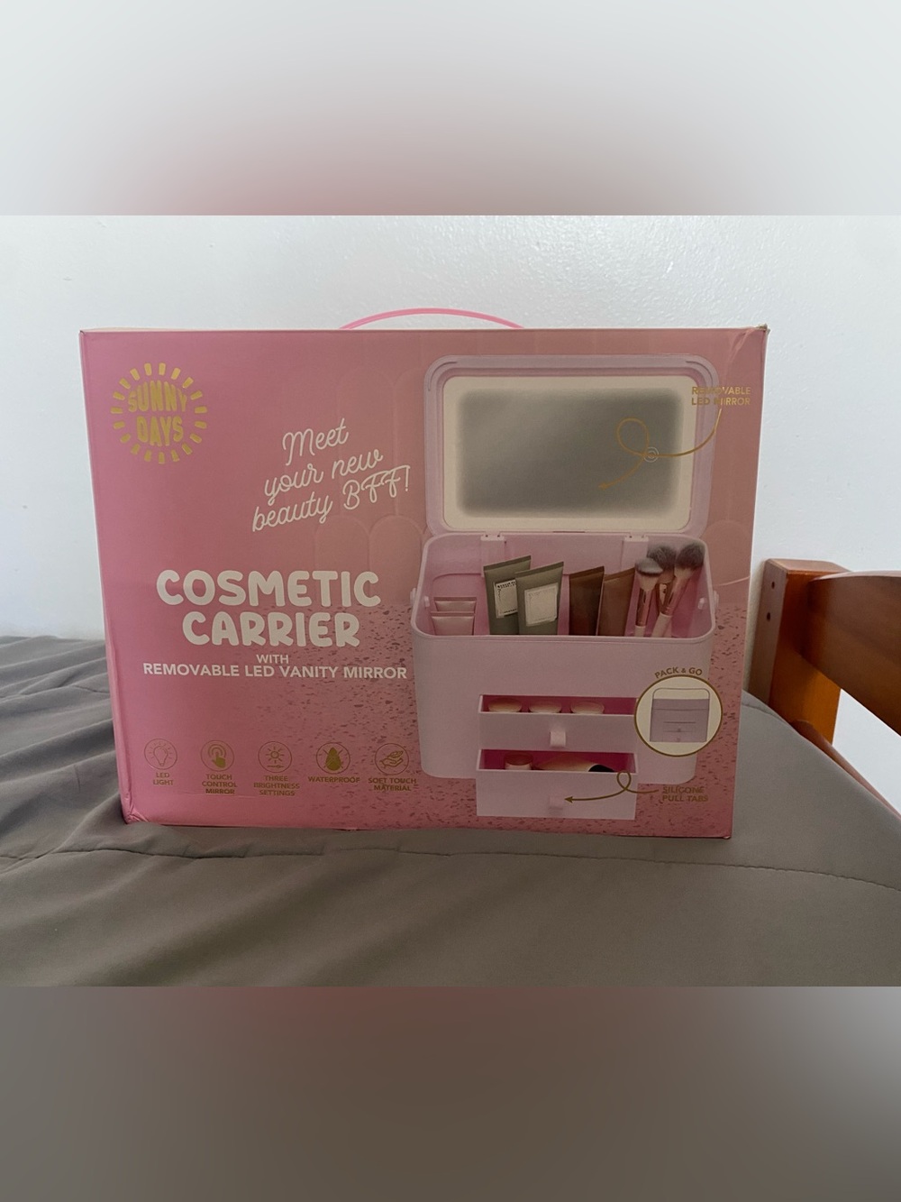 Pink Sunny Days Cosmetic Carrier with Removable LED Vanity Mirror
